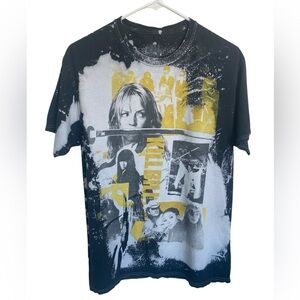 Kill Bill graphic t-shirt by Goodie Two Sleeves Size S/M